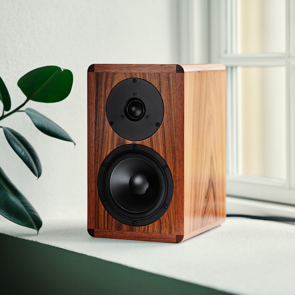 dynaudio BM5A compact スタジオモニタースピーカー BM5A Compact | Nearfield Monitor | Surprisingly powerful